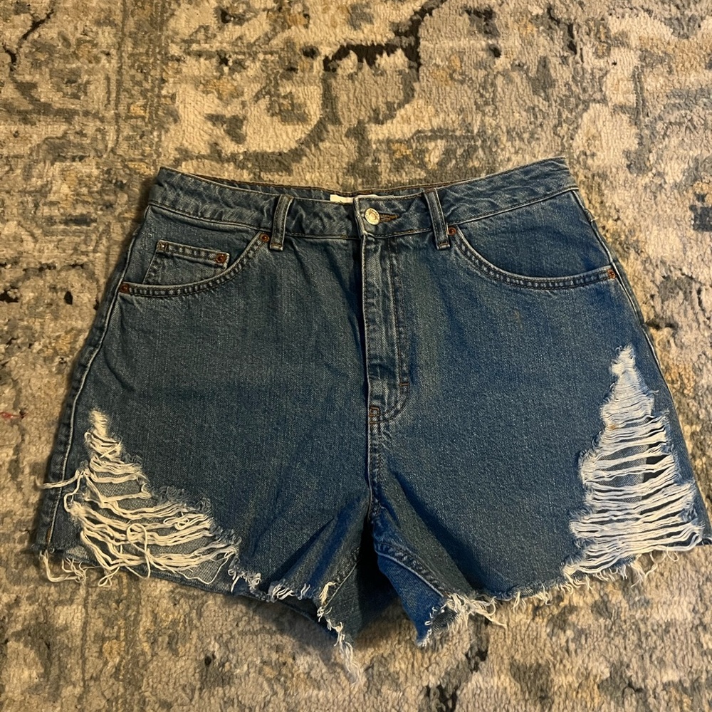TOPSHOP Distressed Women’s Shorts